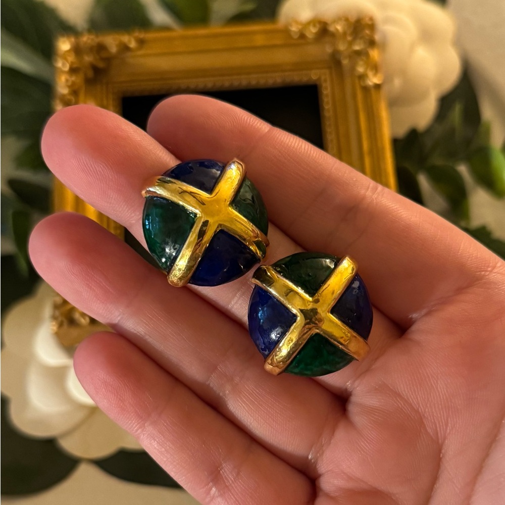 VTG Fabulous Blue and Green Marbled Enamel Goldtone Earrings - Picture 13 of 15